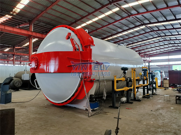 <b>雷達(dá)導(dǎo)彈罩殼體熱壓罐</b>